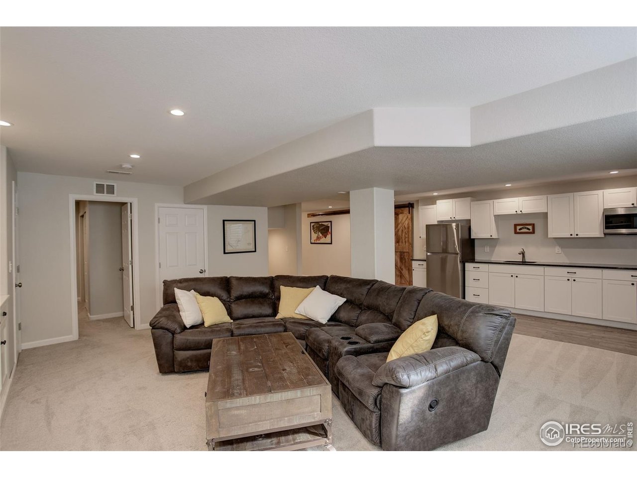 3207 Opal Ln