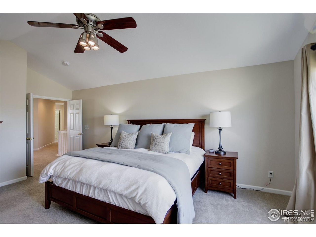3207 Opal Ln