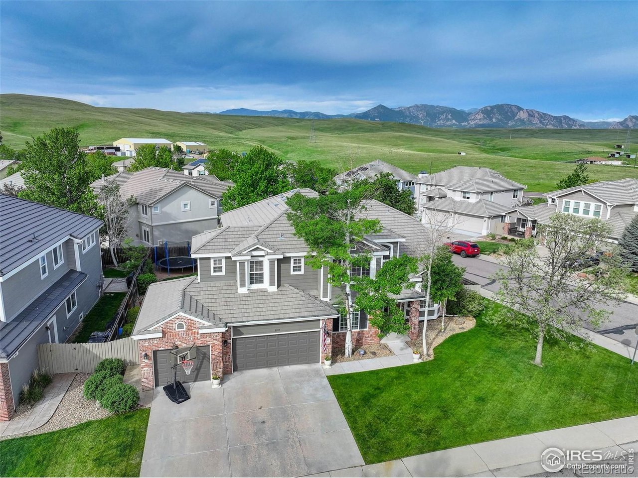 3207 Opal Ln