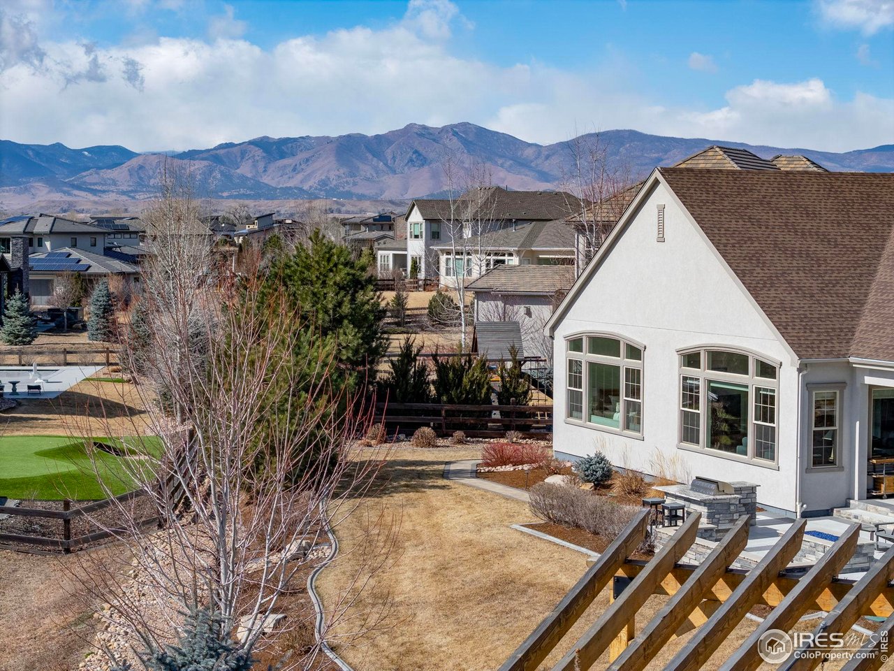 2232 Sedgwick Ct