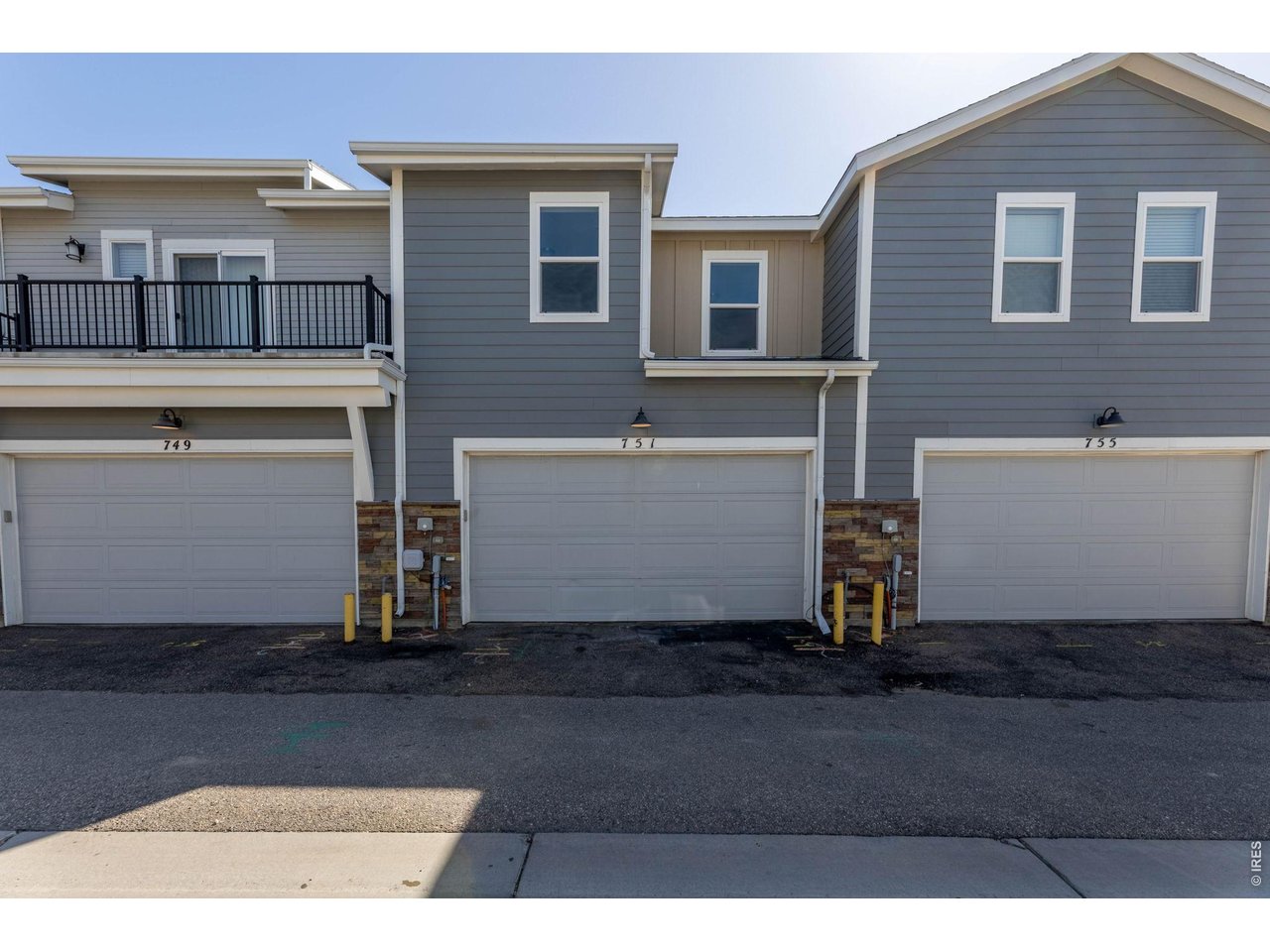 751 Grandview Mdws Dr