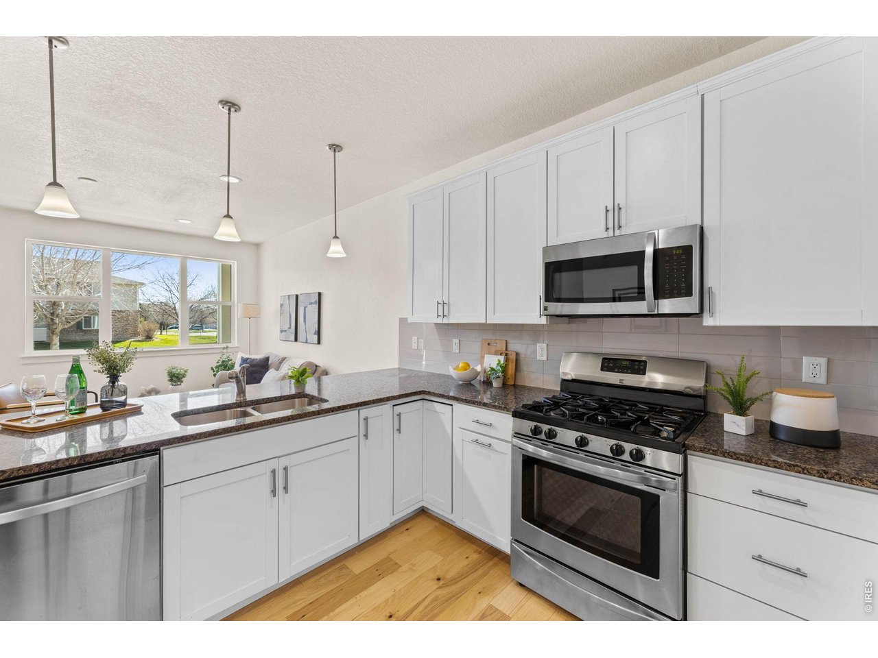 751 Grandview Mdws Dr