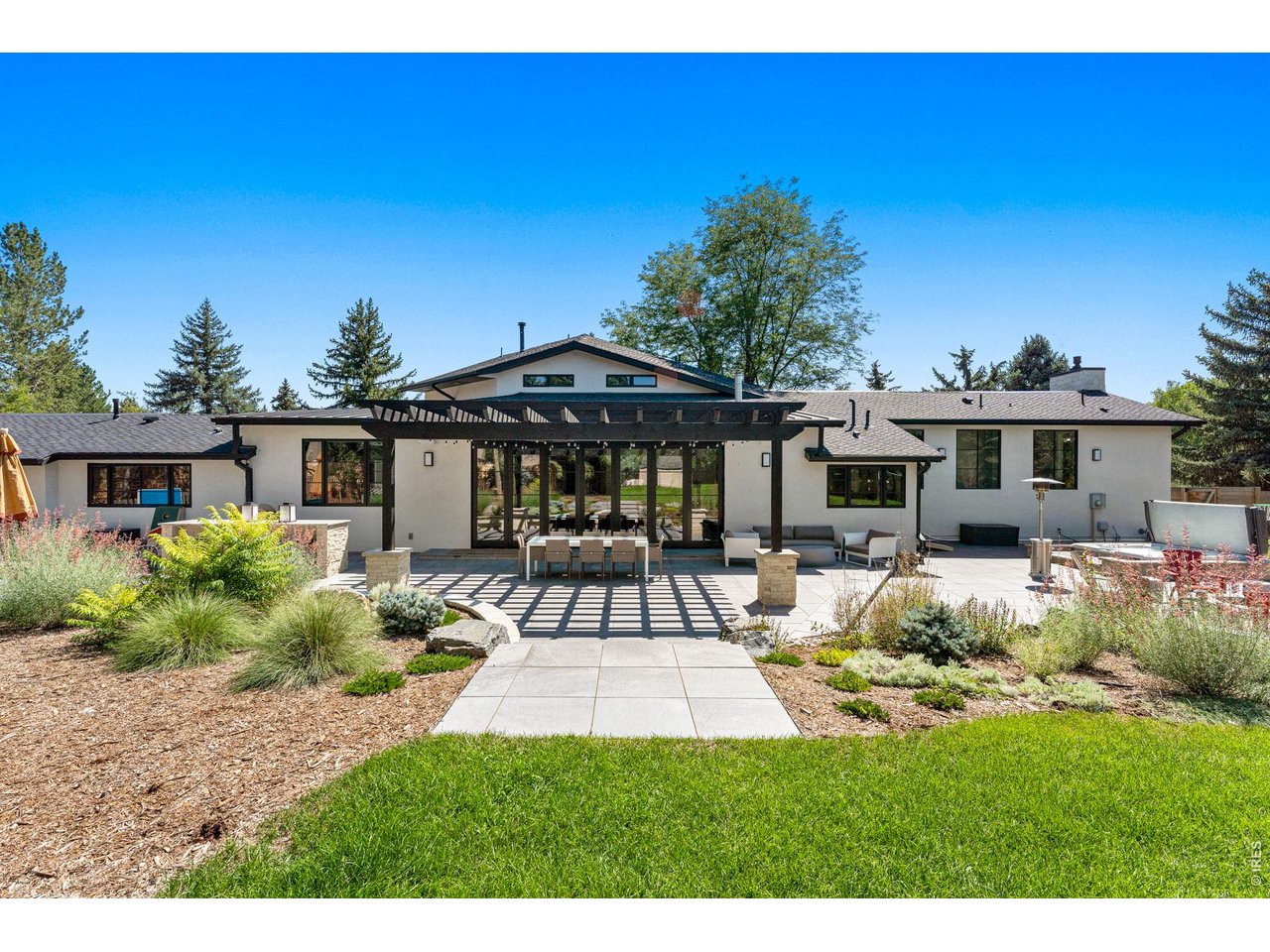 7096 Indian Peaks Trl