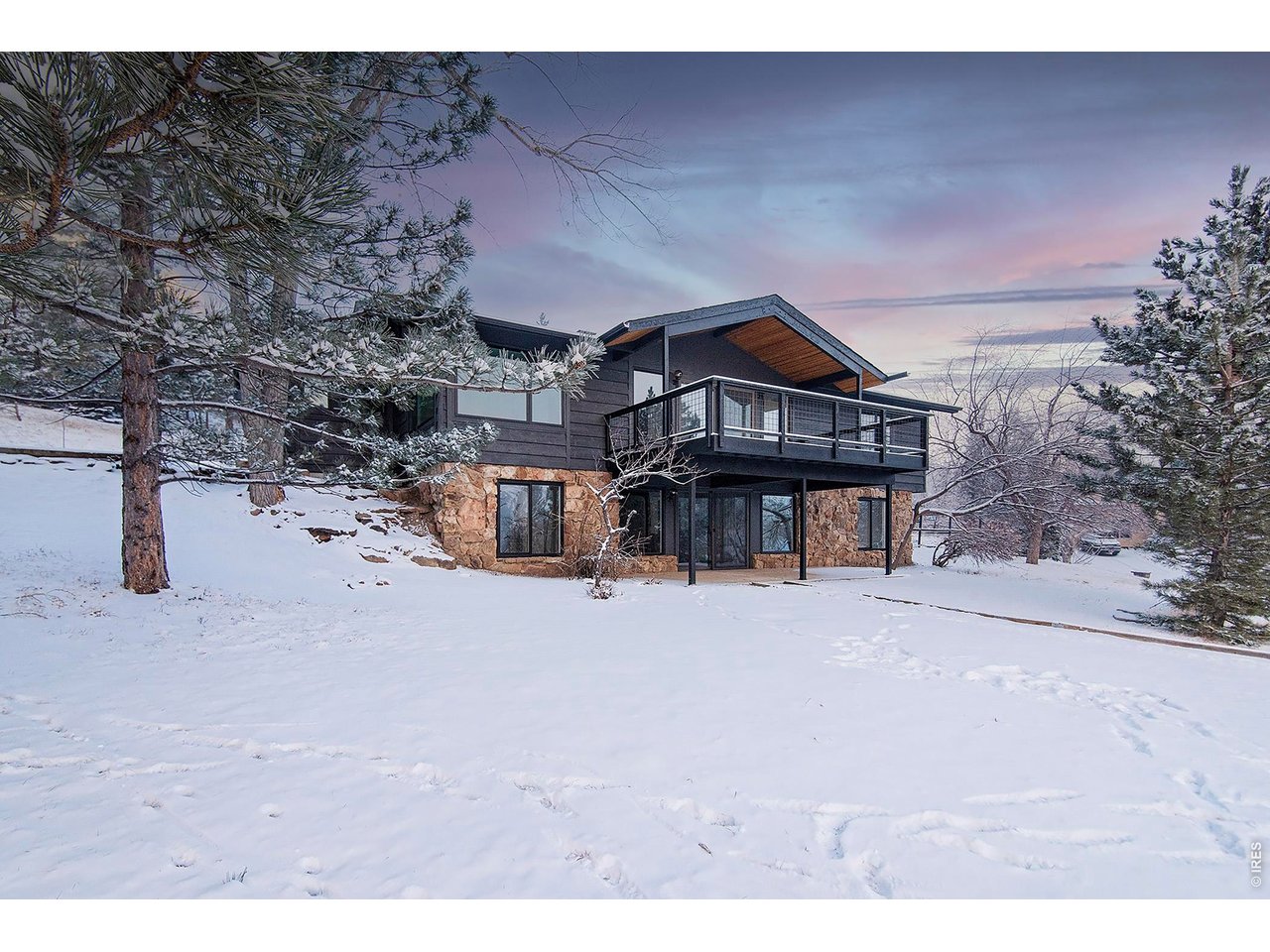 255 Linden Dr