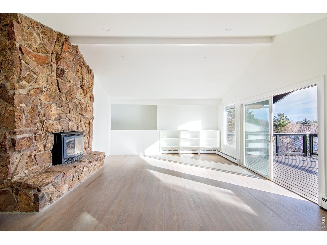255 Linden Dr