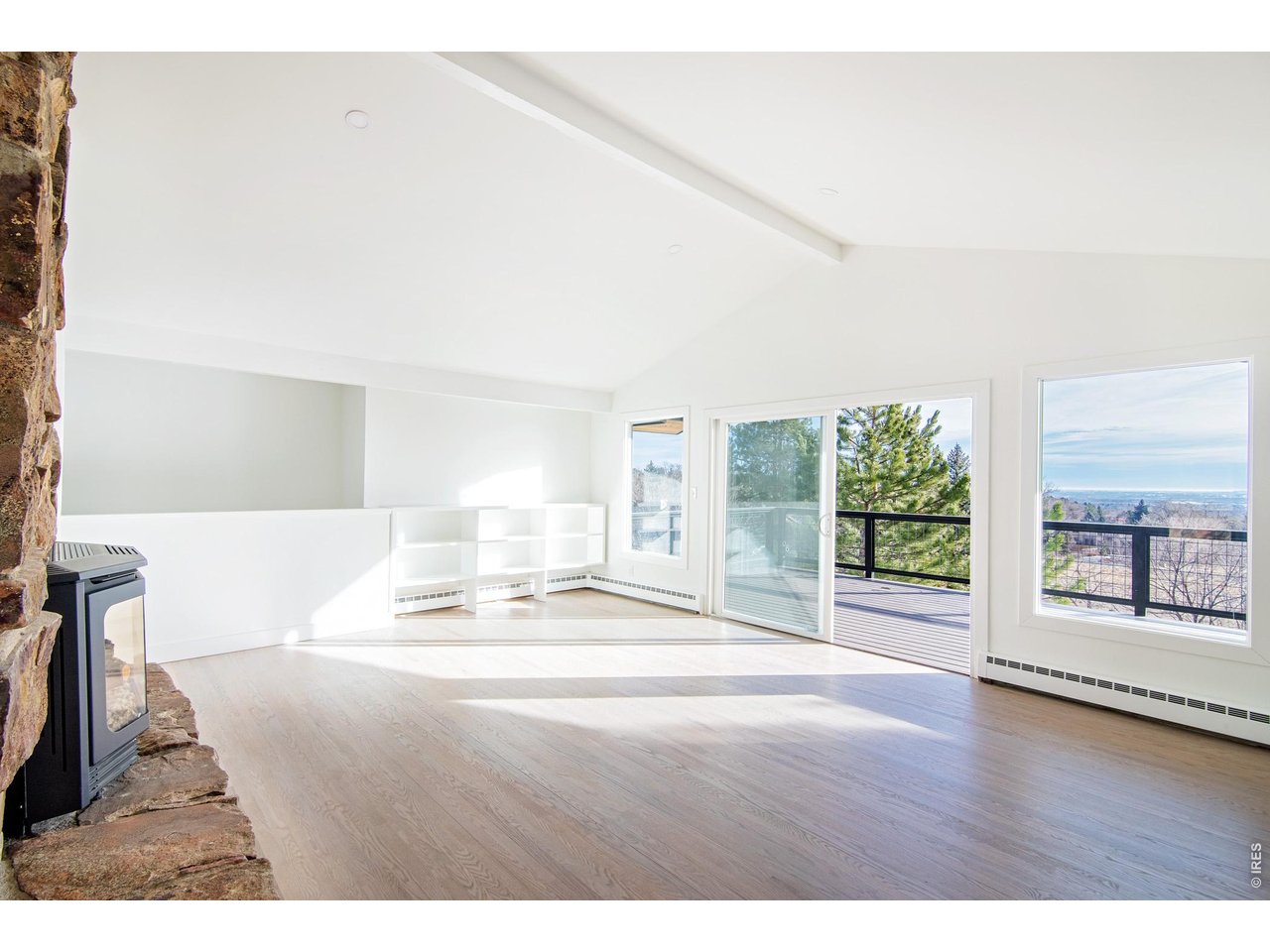 255 Linden Dr