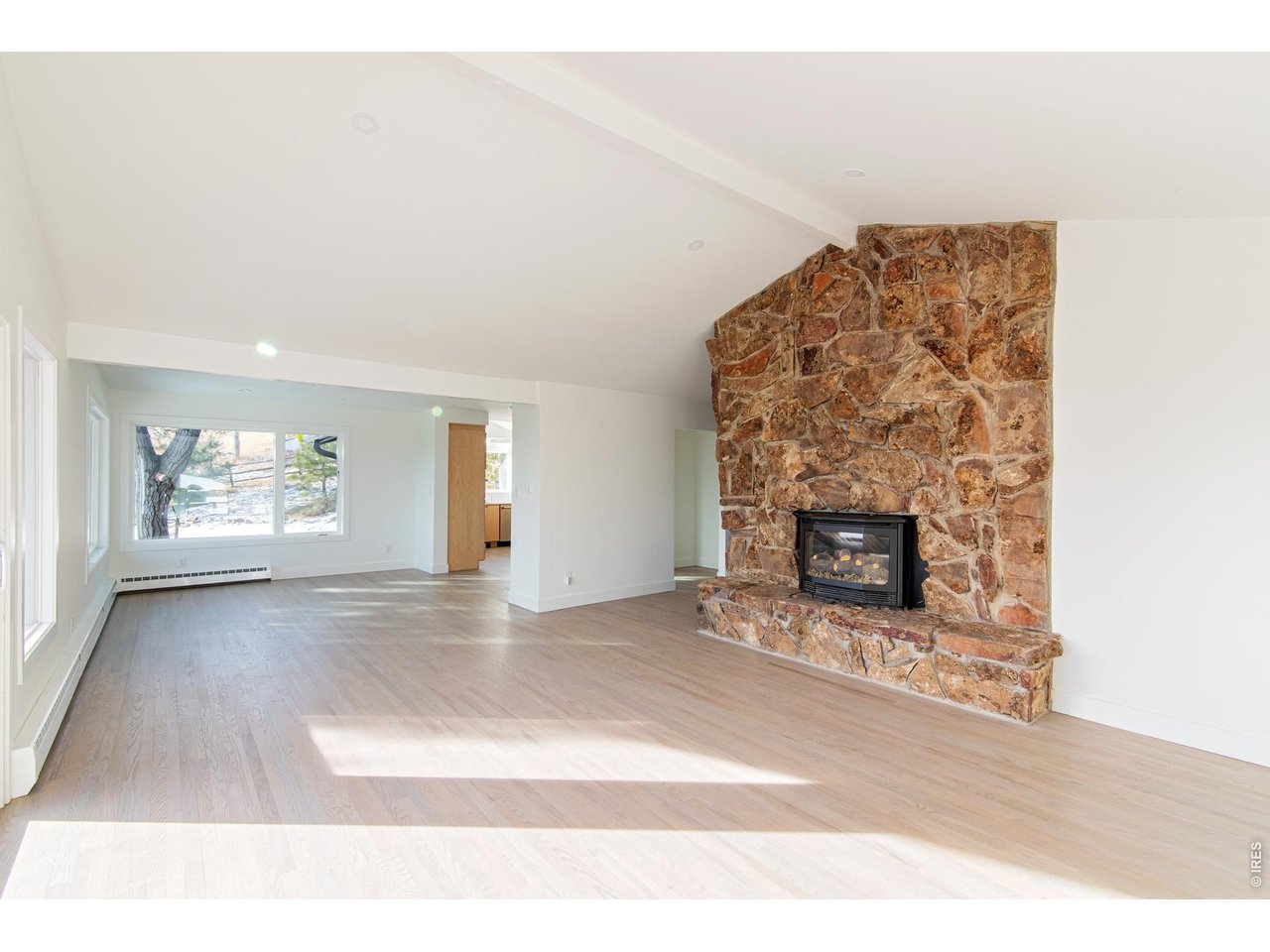 255 Linden Dr