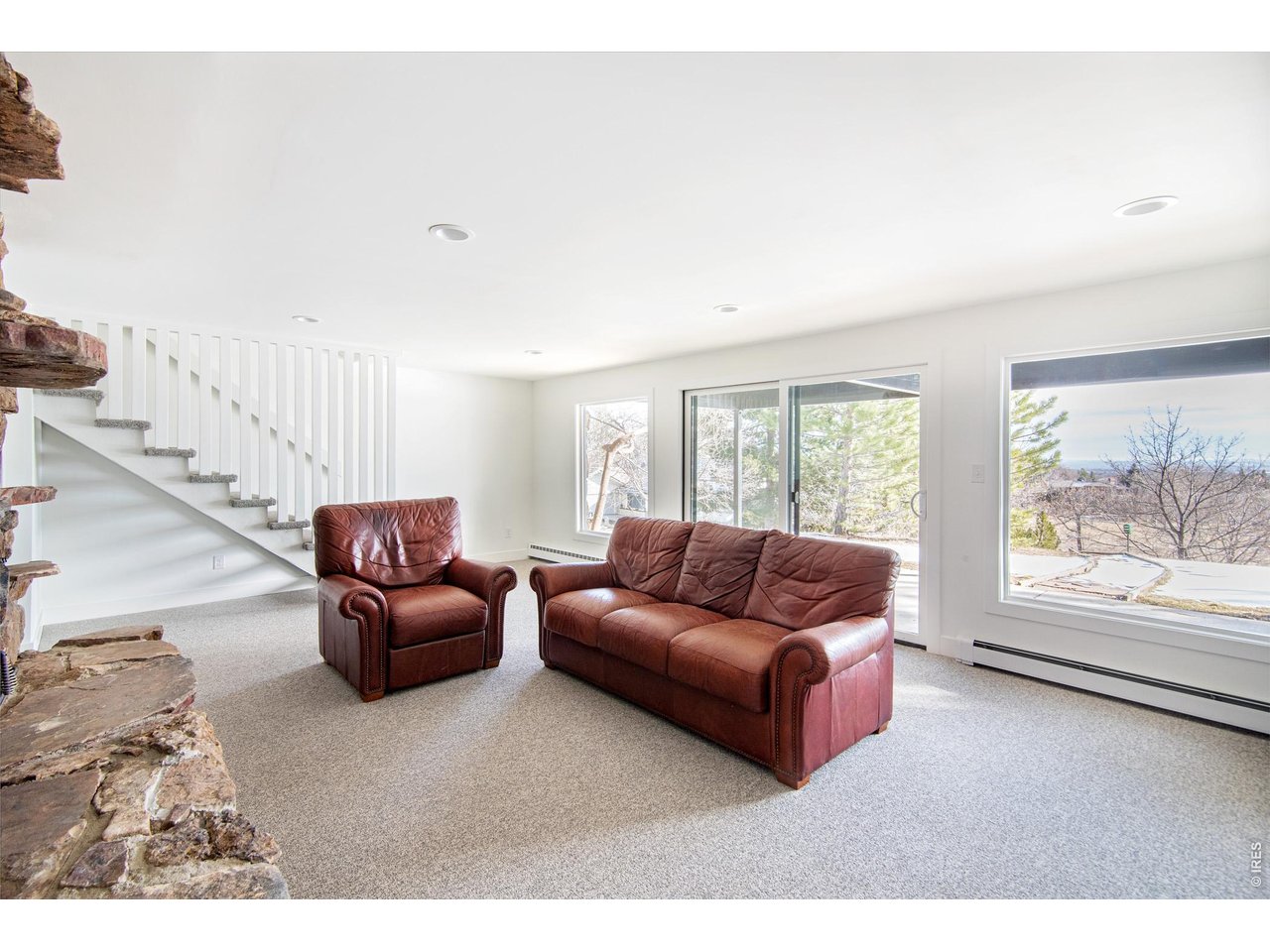 255 Linden Dr