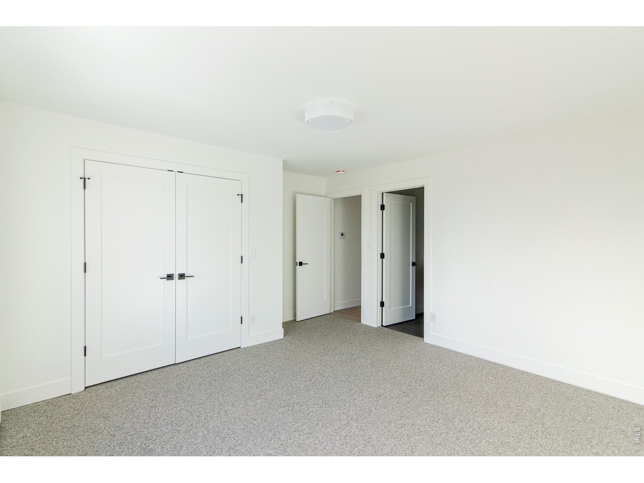 255 Linden Dr
