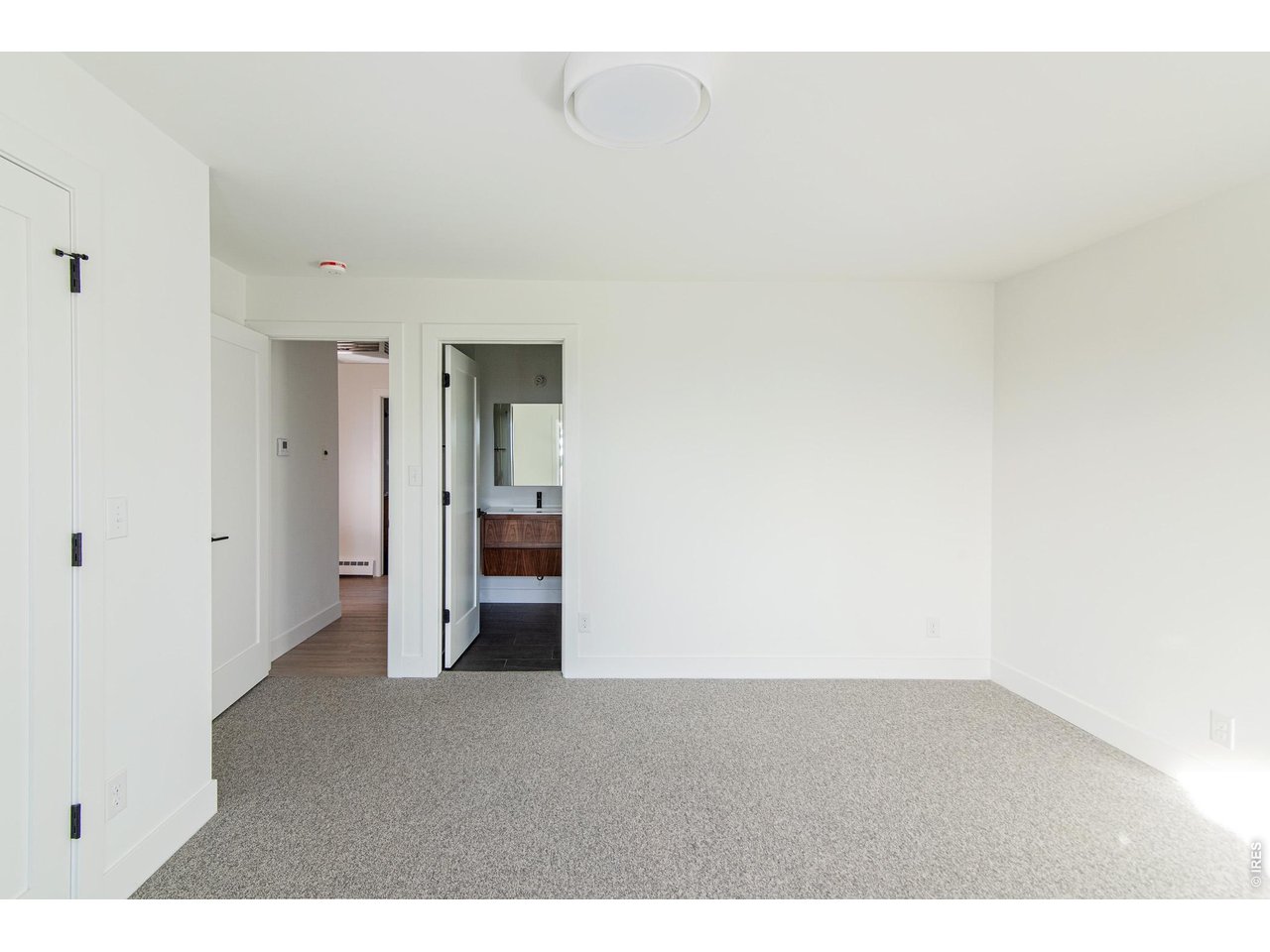 255 Linden Dr