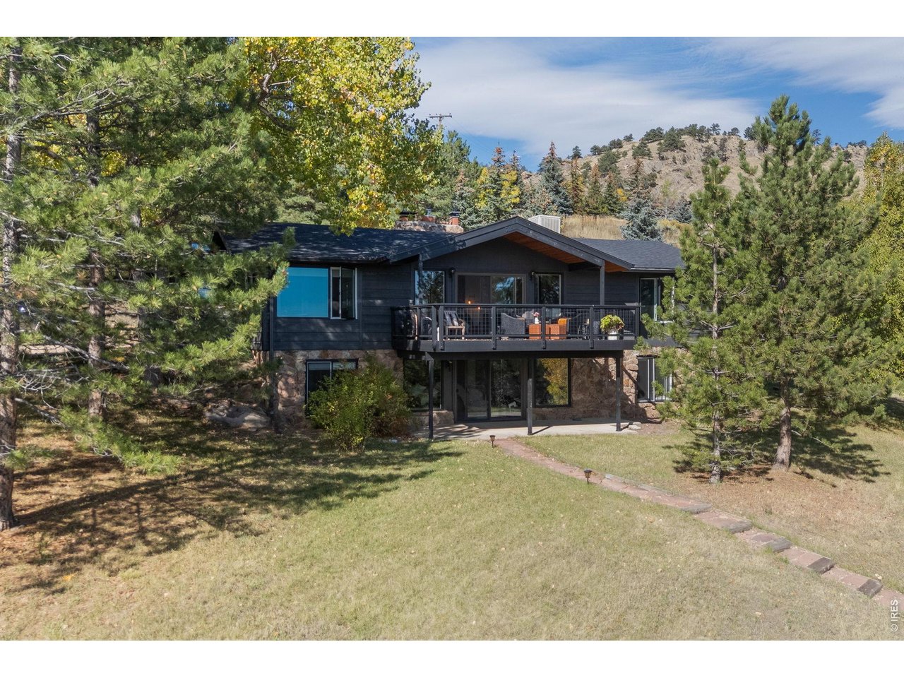 255 Linden Dr