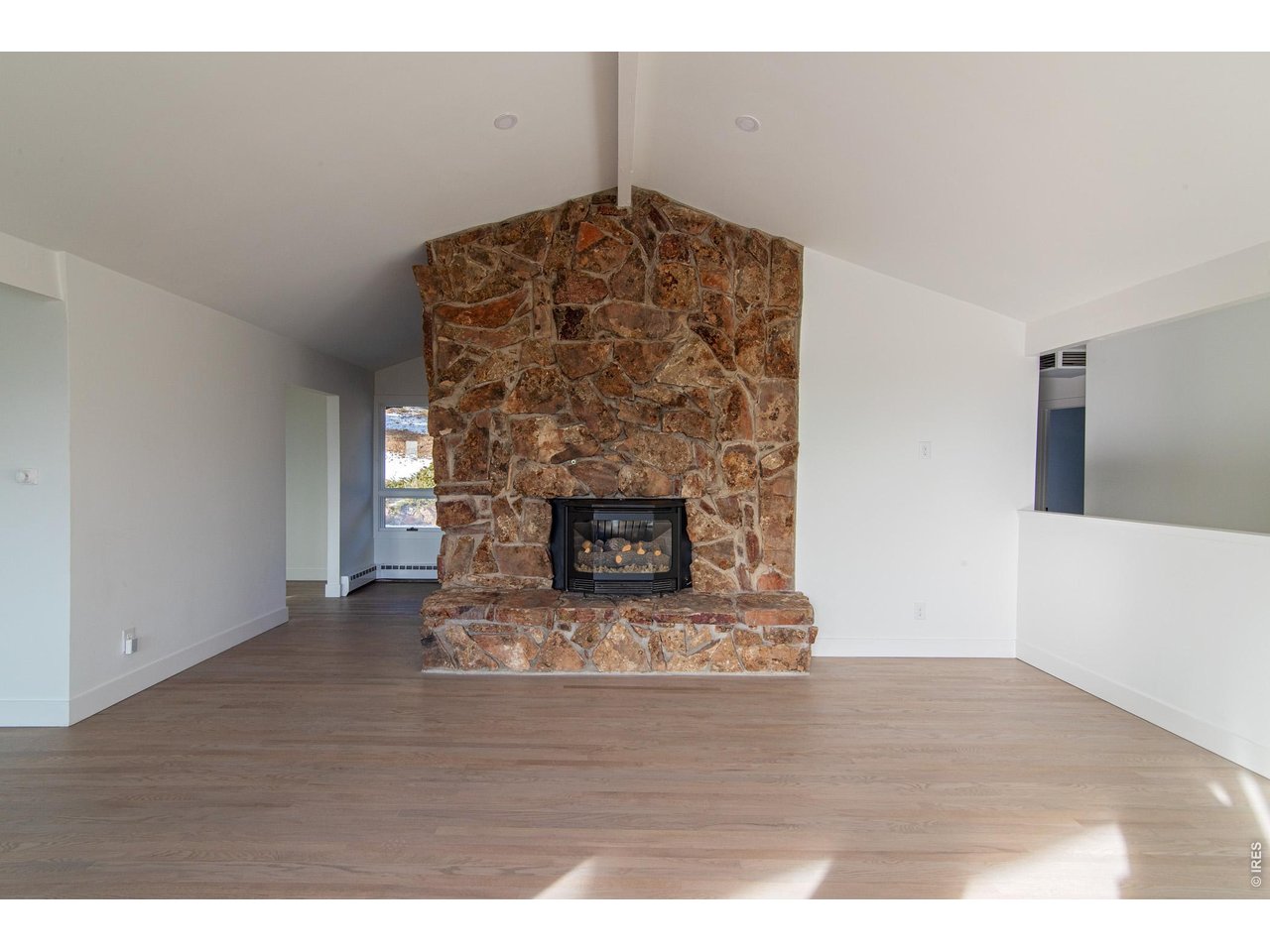 255 Linden Dr