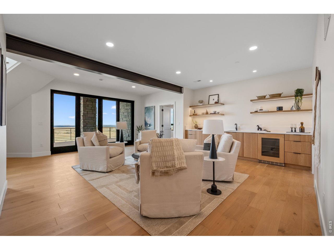 9578 Mountain Ridge Dr