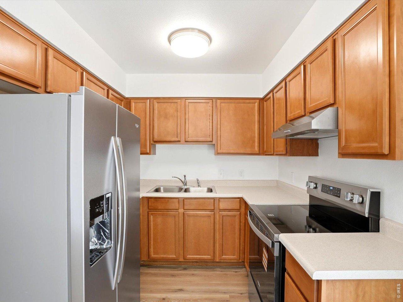 1585 Sagrimore Cir