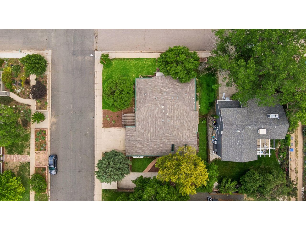 400 W Cleveland St