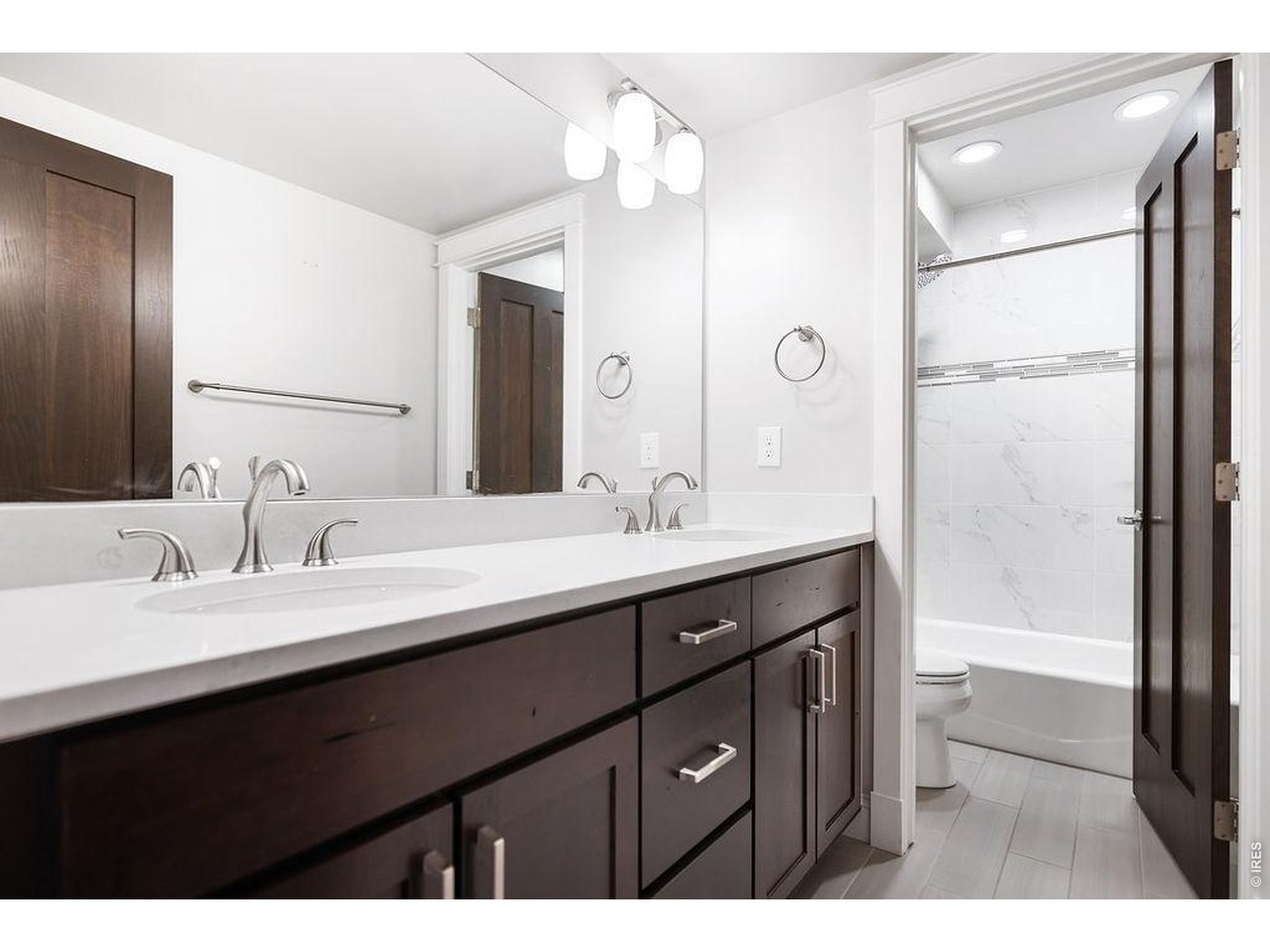4128 Clifton Ct