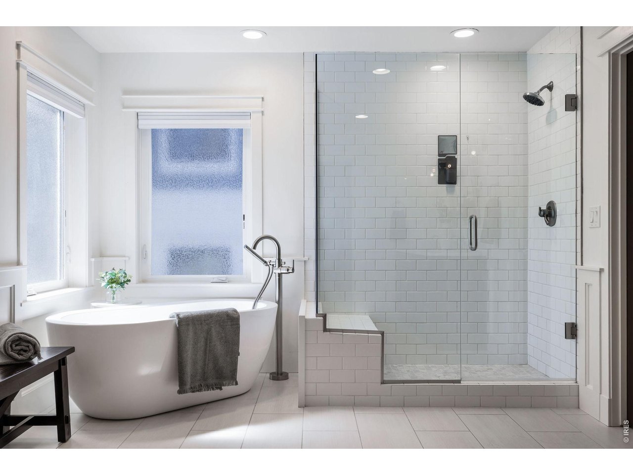4128 Clifton Ct