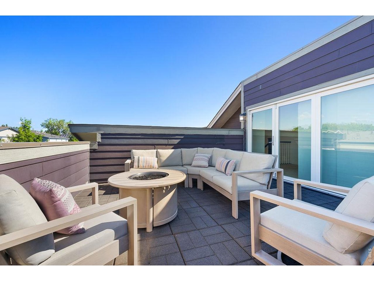 4128 Clifton Ct