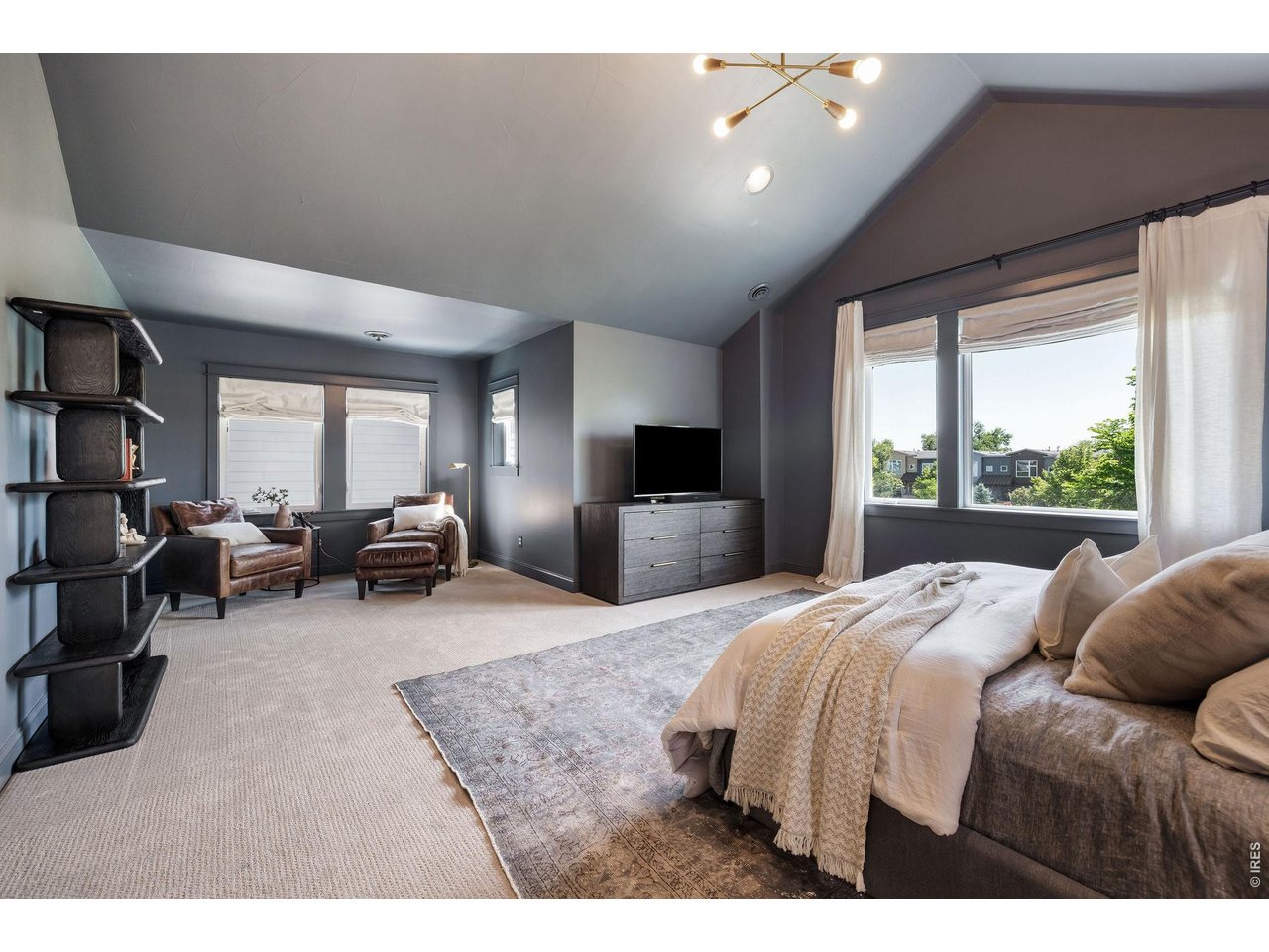 4128 Clifton Ct