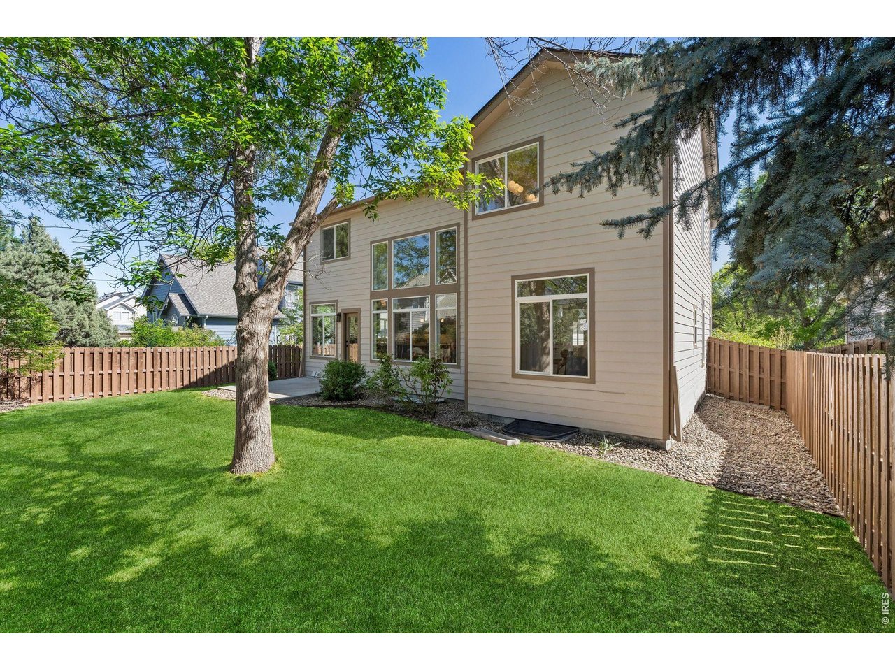 2745 Prairie Ridge Ct