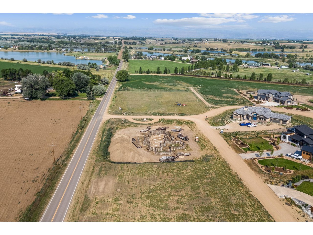 1850 Country Dr