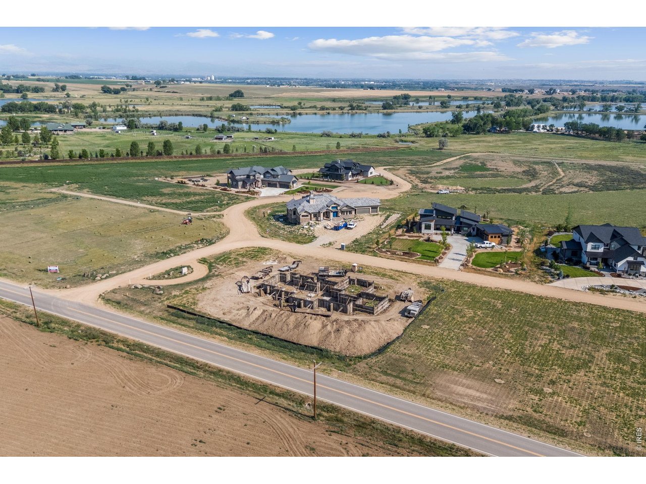 1850 Country Dr