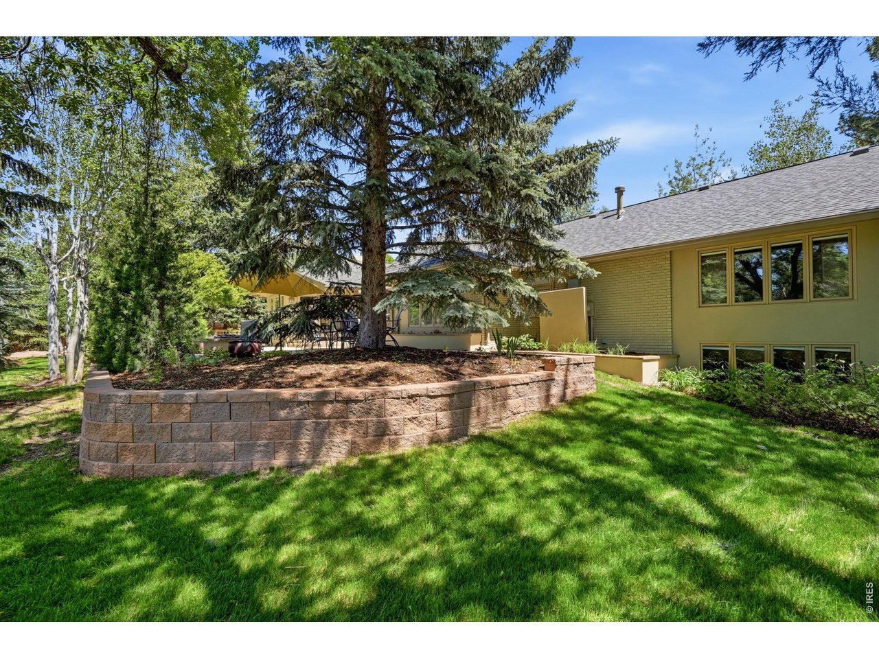 6970 Indian Peaks Trl