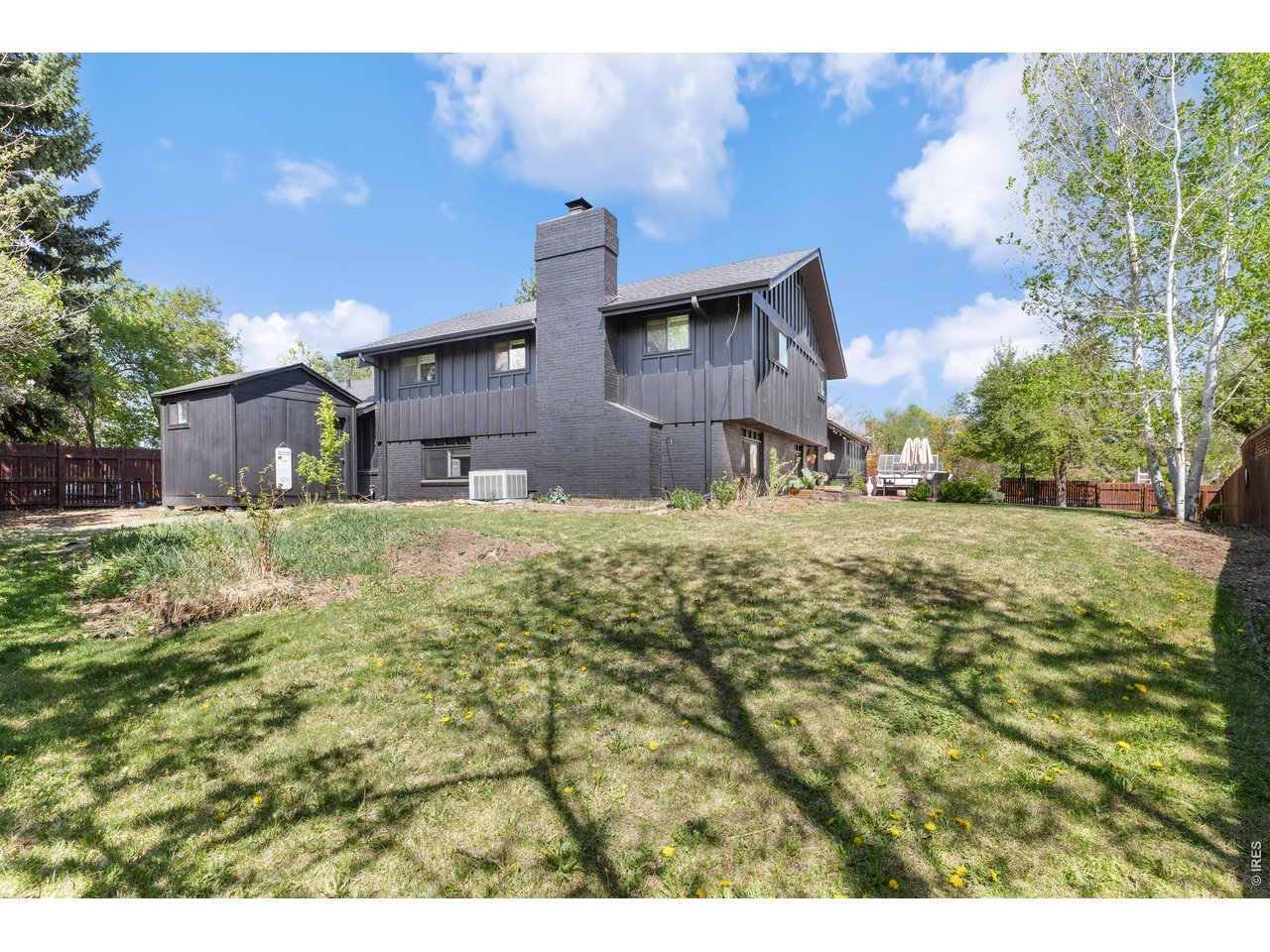 6976 Green Willow Ct