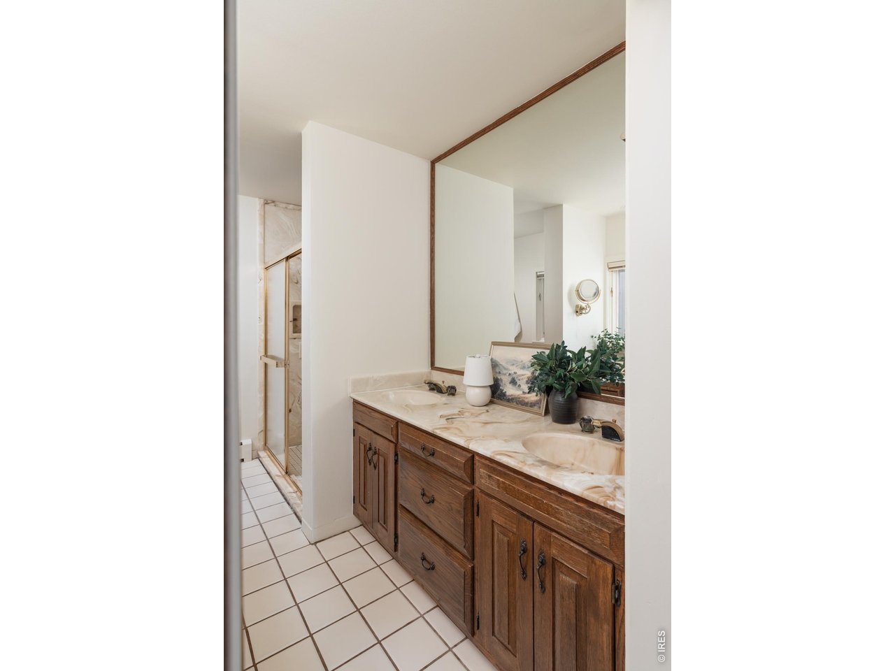 2790 Lee Hill Dr