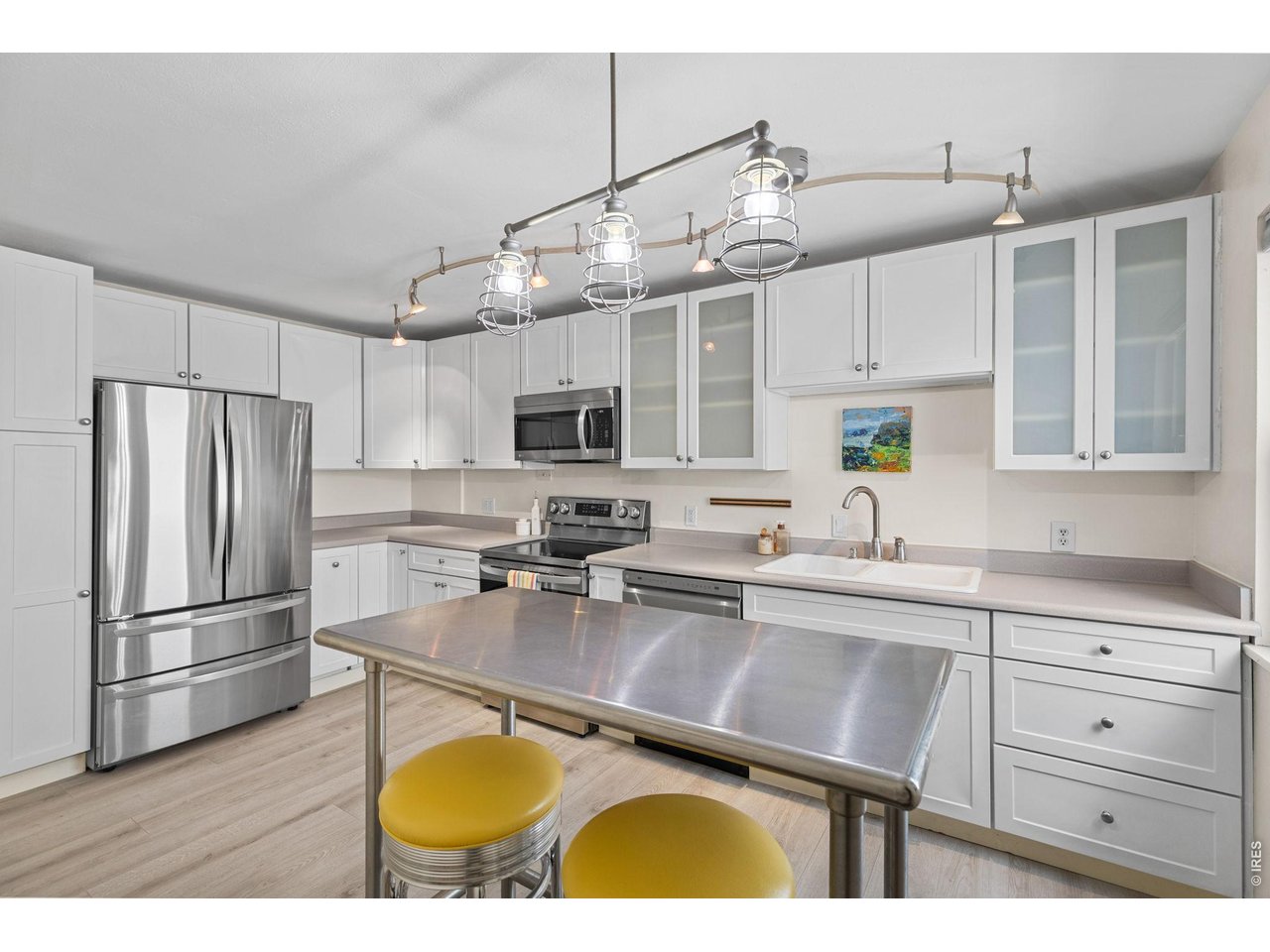 1111 Maxwell Ave 232