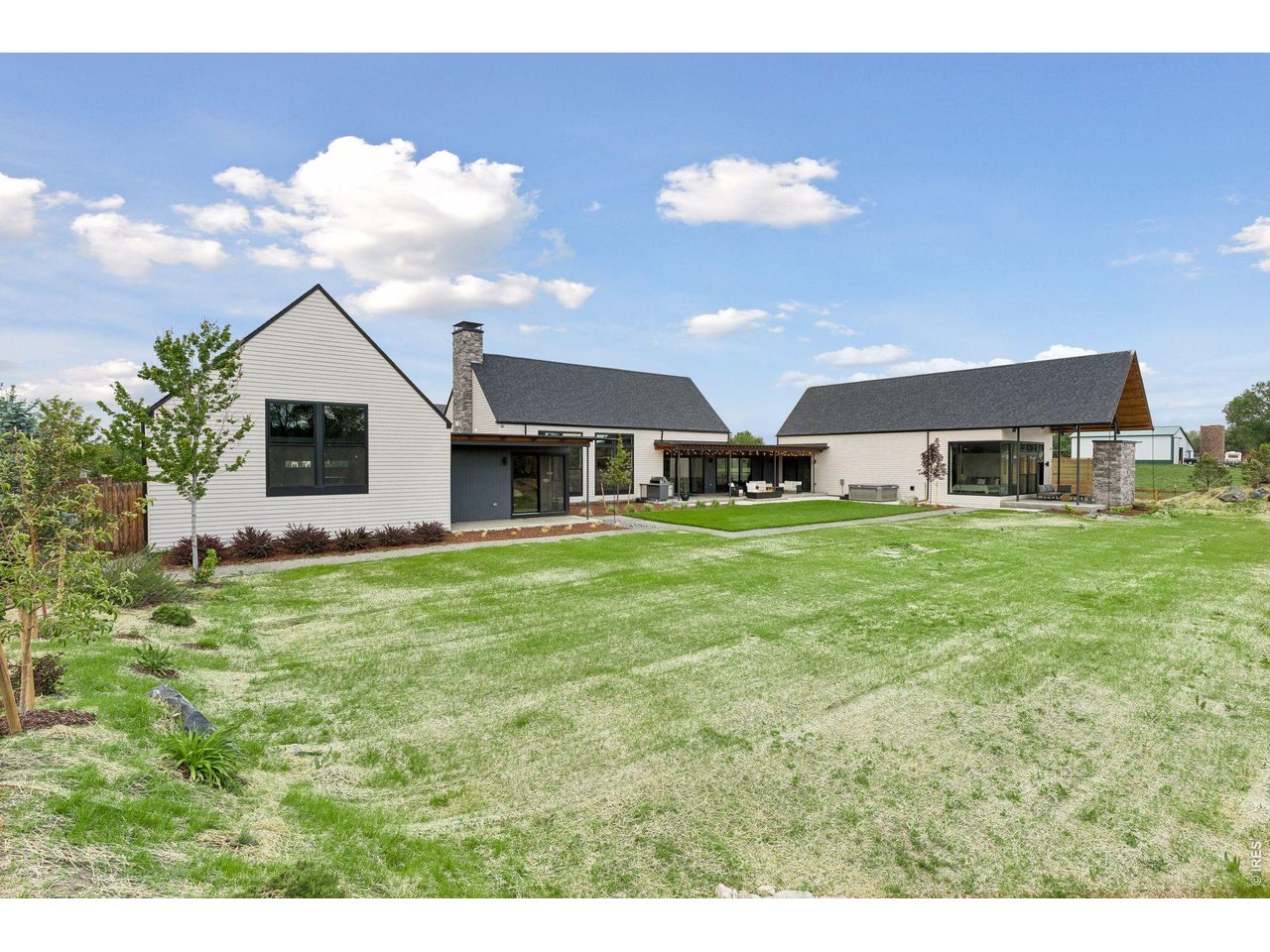 1563 Spring Creek Xing