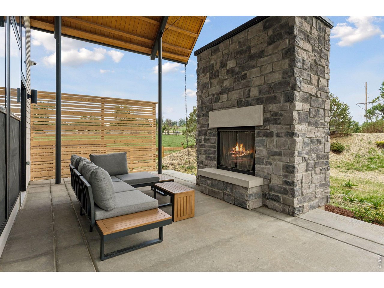 1563 Spring Creek Xing