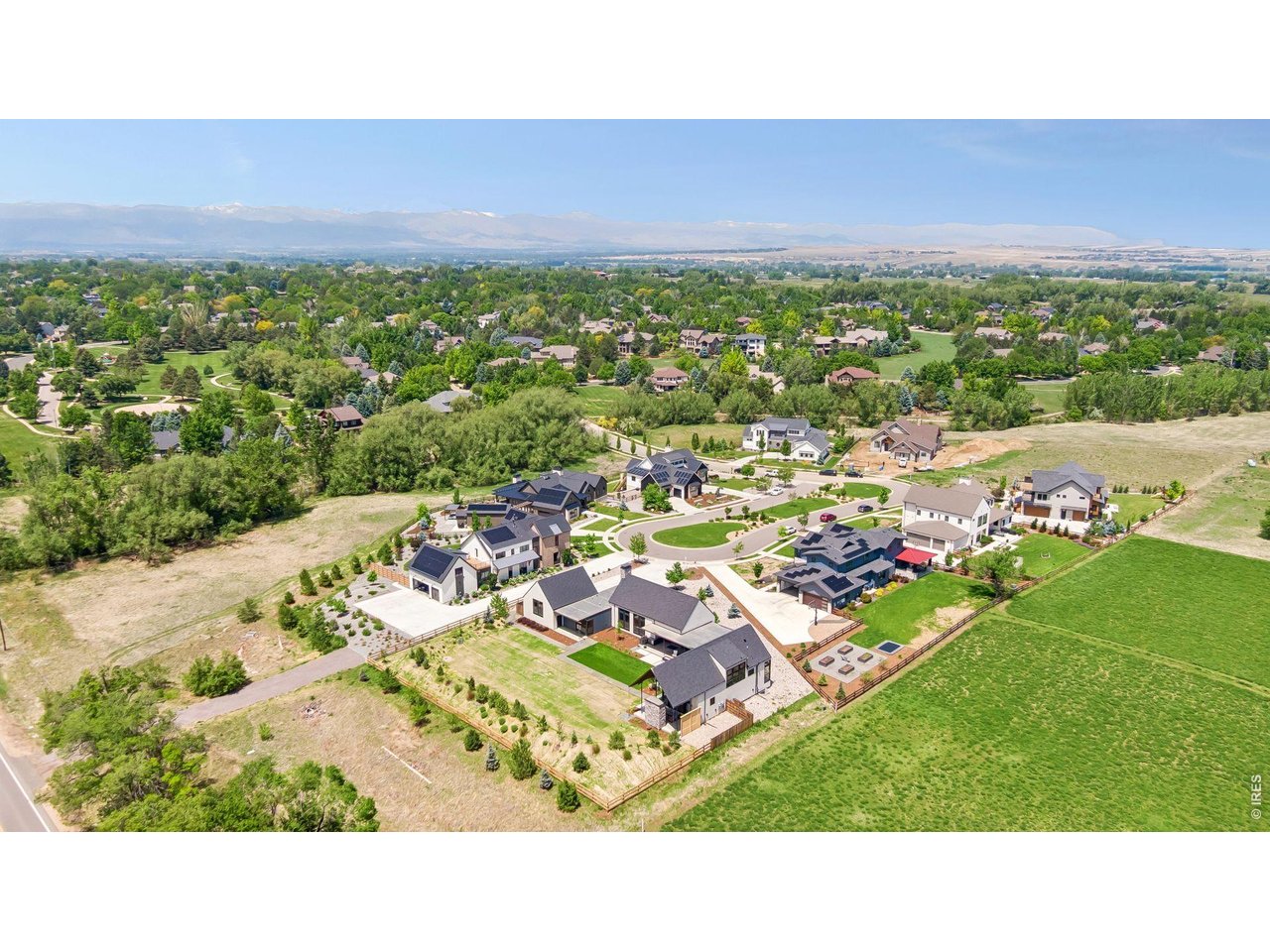 1563 Spring Creek Xing