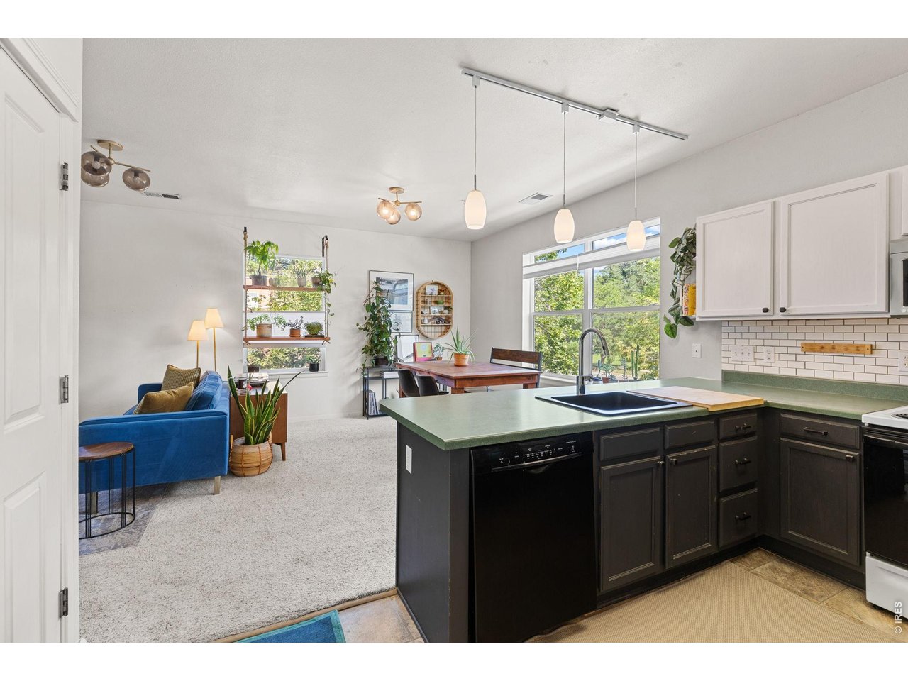 2630 Iris Ave A21