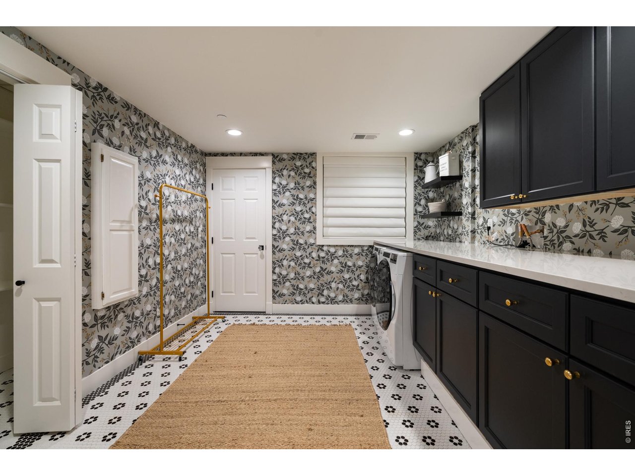 7047 Goose Point Ct