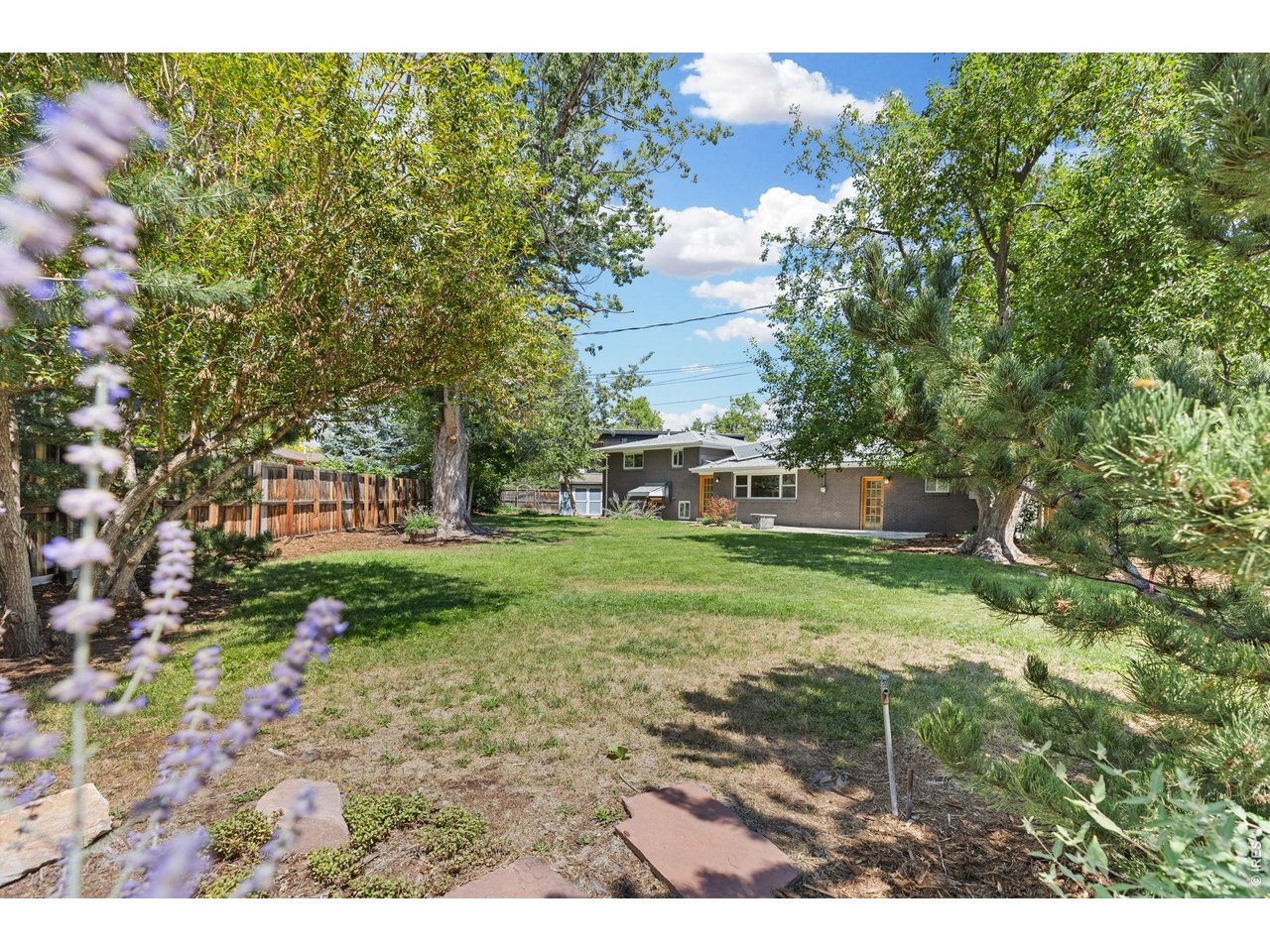 3133 Fern Pl
