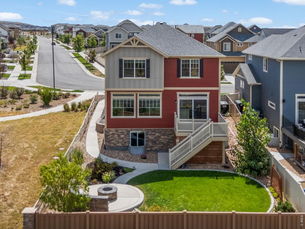 1109 Larkspur Dr