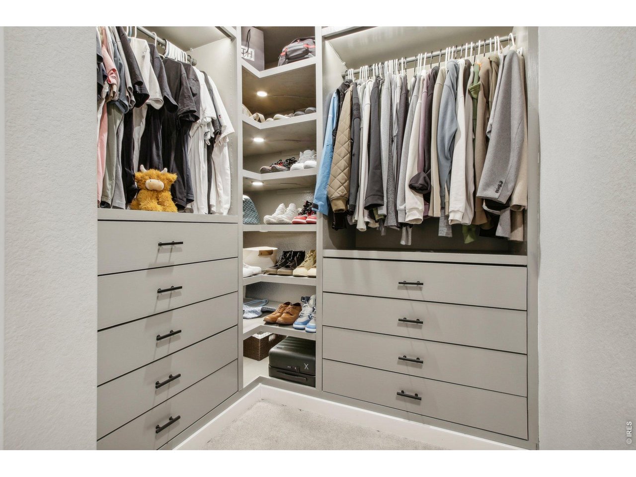 1109 Larkspur Dr