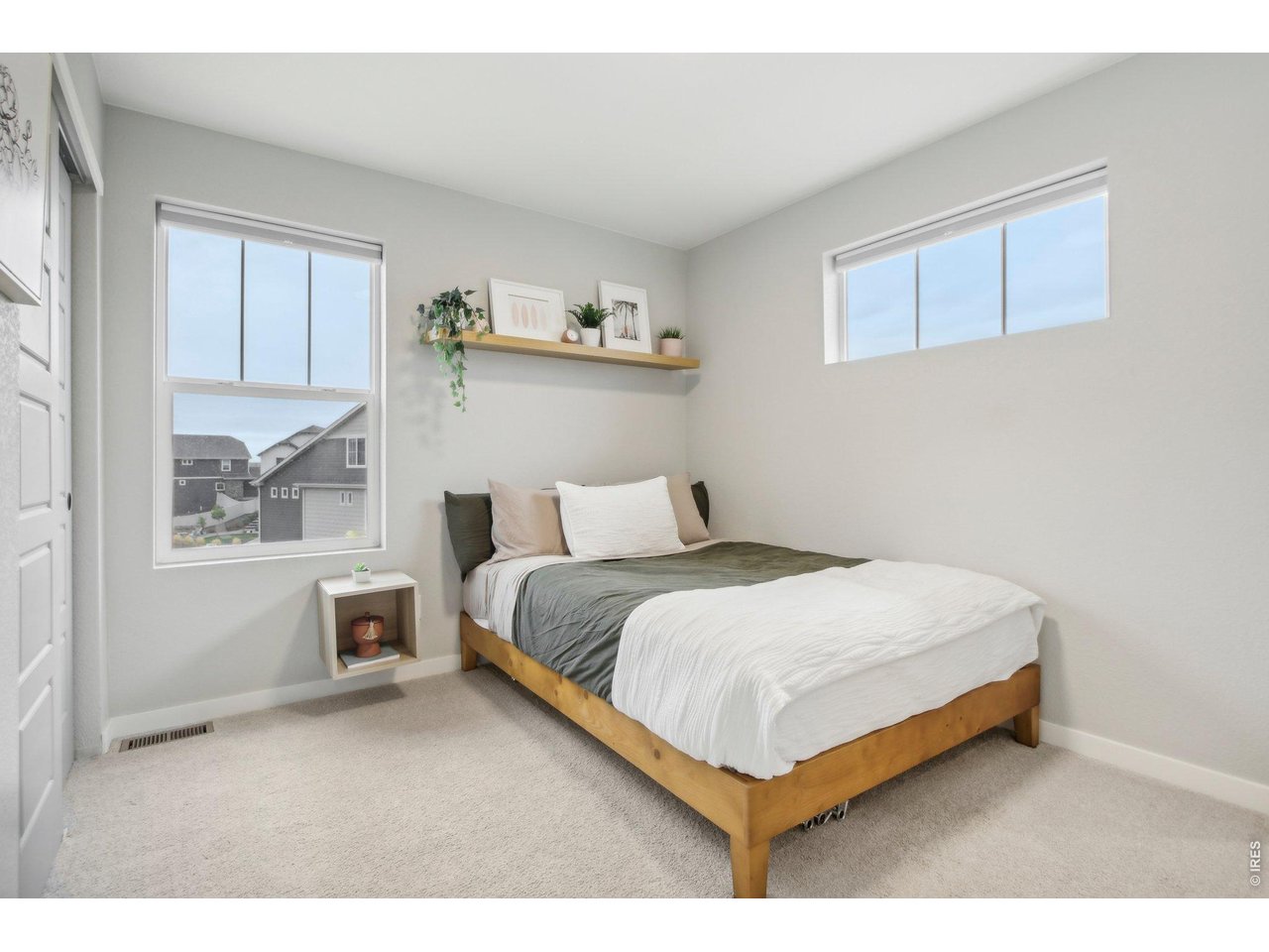 1109 Larkspur Dr