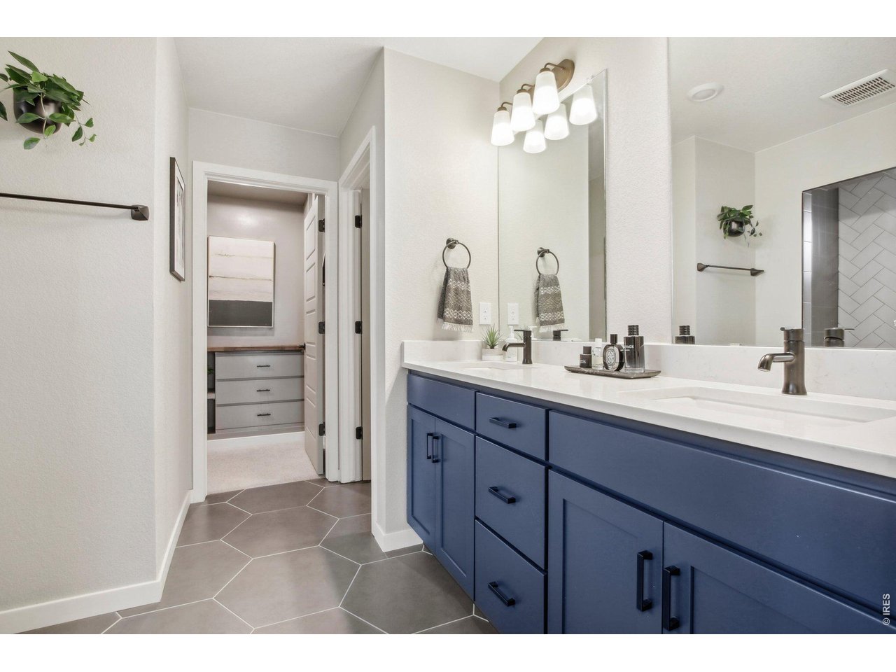 1109 Larkspur Dr