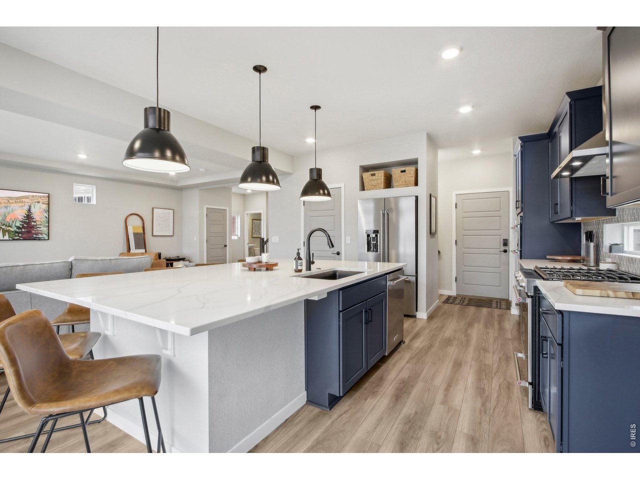 1109 Larkspur Dr