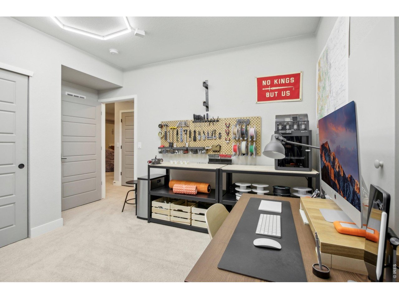 1109 Larkspur Dr