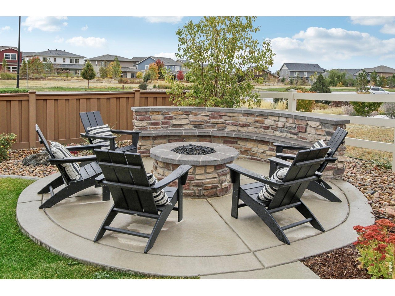 1109 Larkspur Dr
