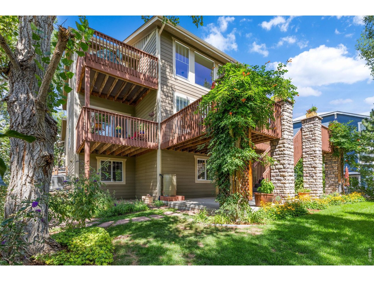 122 Peregrine Ln