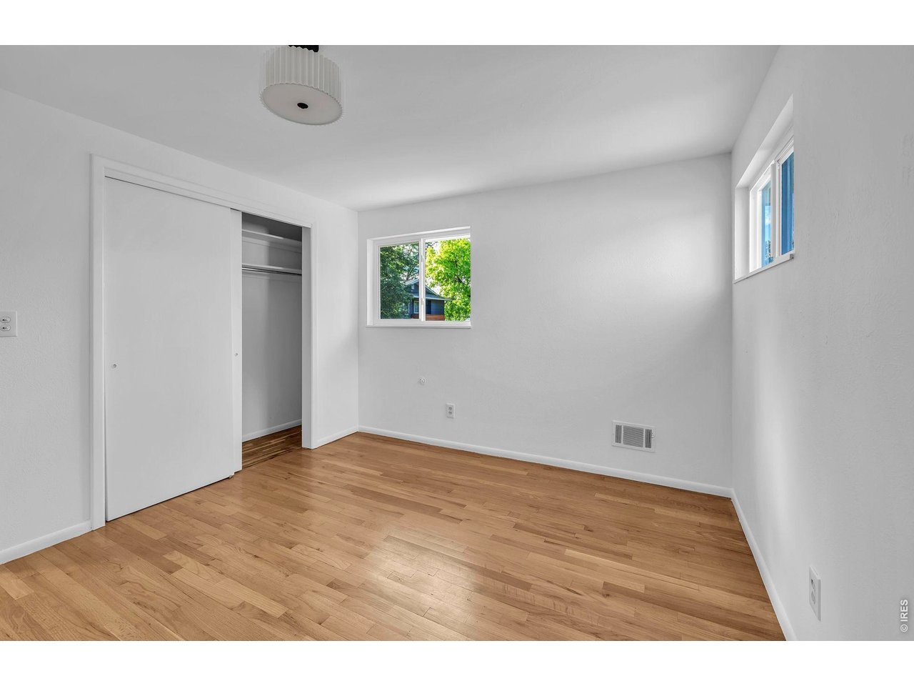 4744 Kellogg Cir