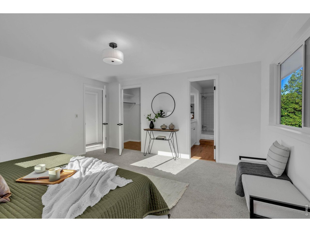 4744 Kellogg Cir