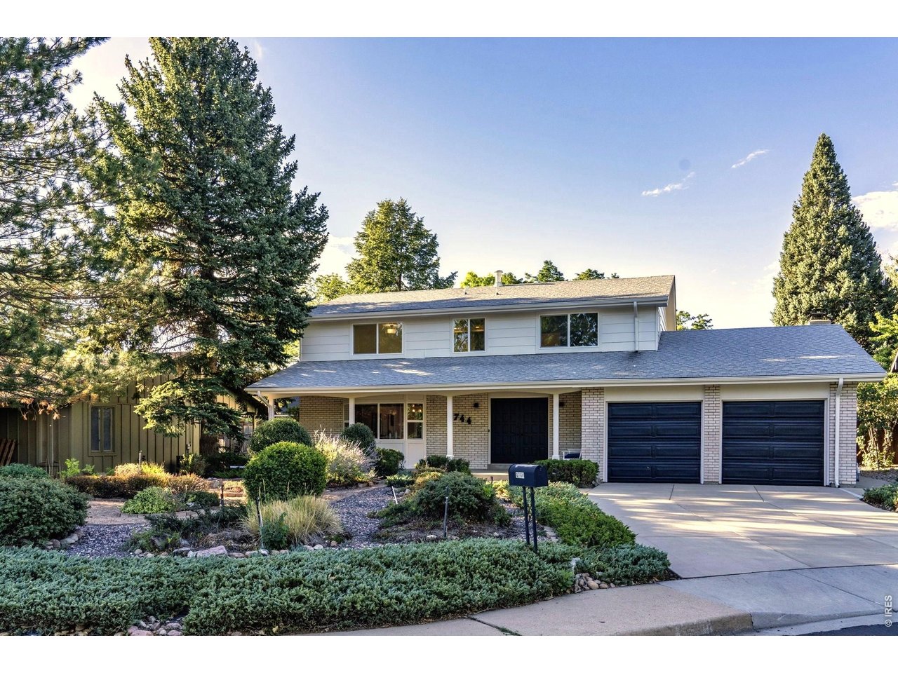 4744 Kellogg Cir
