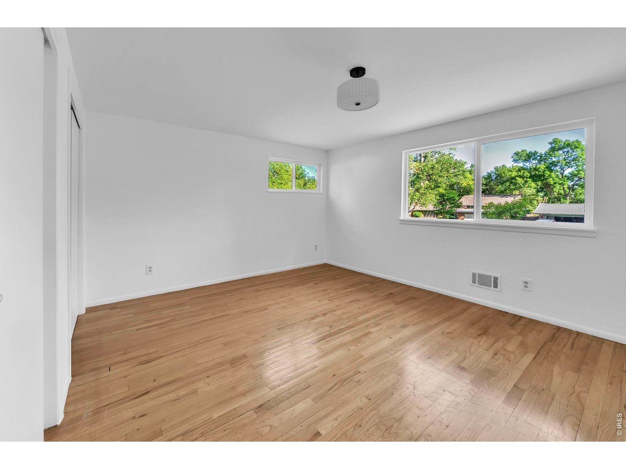 4744 Kellogg Cir
