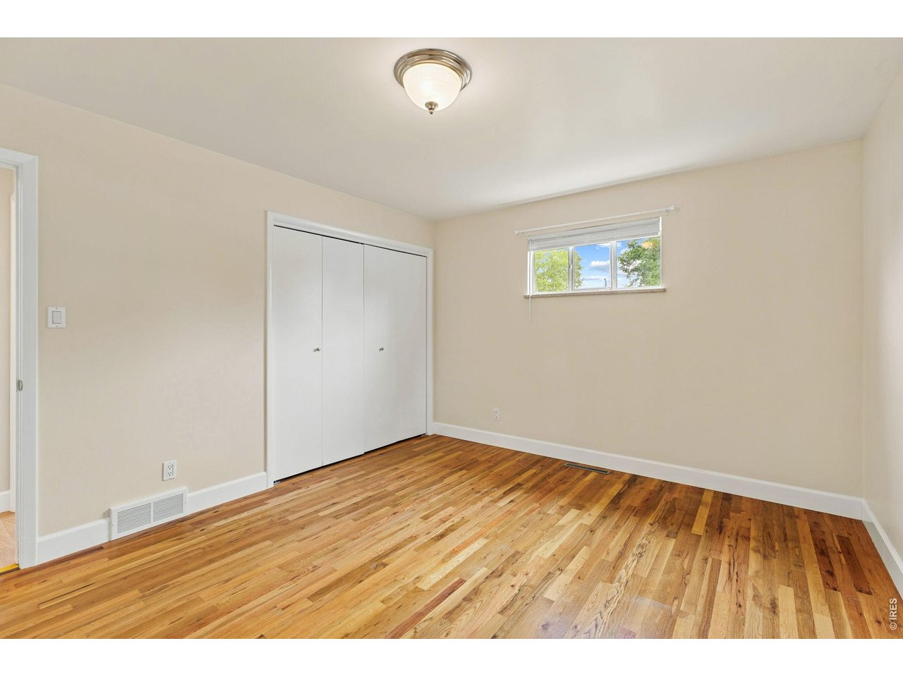 4350 Comanche Dr