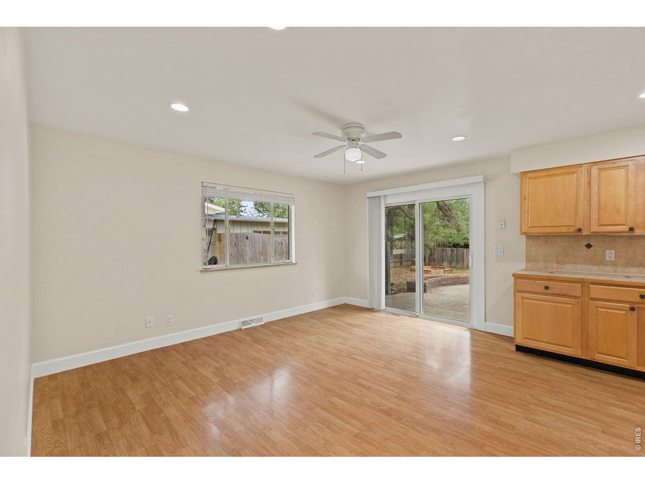 4350 Comanche Dr